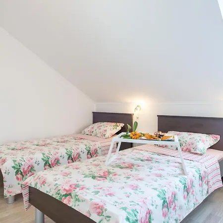 Magnolia Apartments, * Ragusa